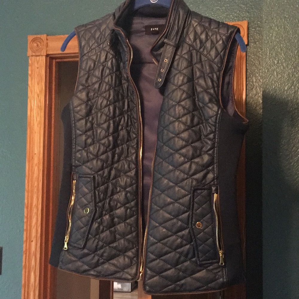 Fate brand vest